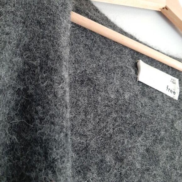 WILFRED FREE Aritzia Aronson Sweater Cardigan Fuzzy Knit Gray Sz XXS - Picture 9 of 15